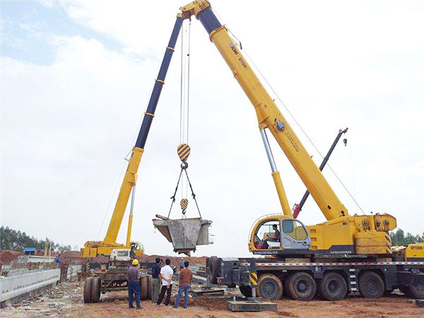 如何購買一臺好的隨車吊？購買隨車吊注意事項
